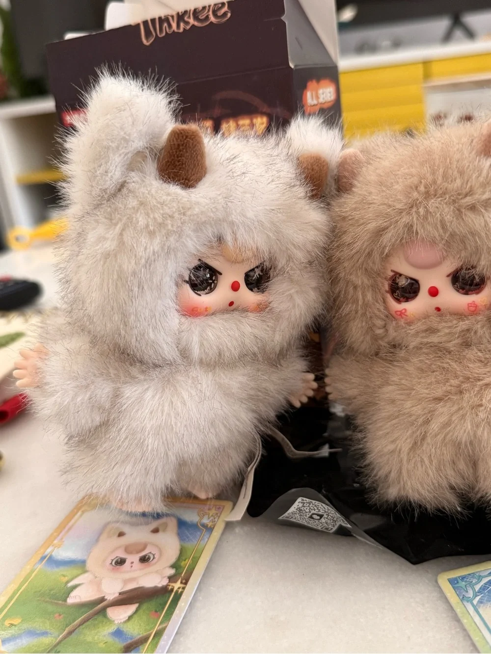 Baby Three wa long long , snuggle and peeble. Cream and Light Brown. Collectible